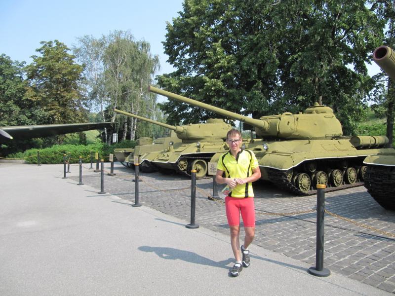 Жаркая 1000.