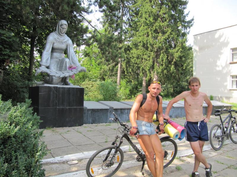 Жаркая 1000.