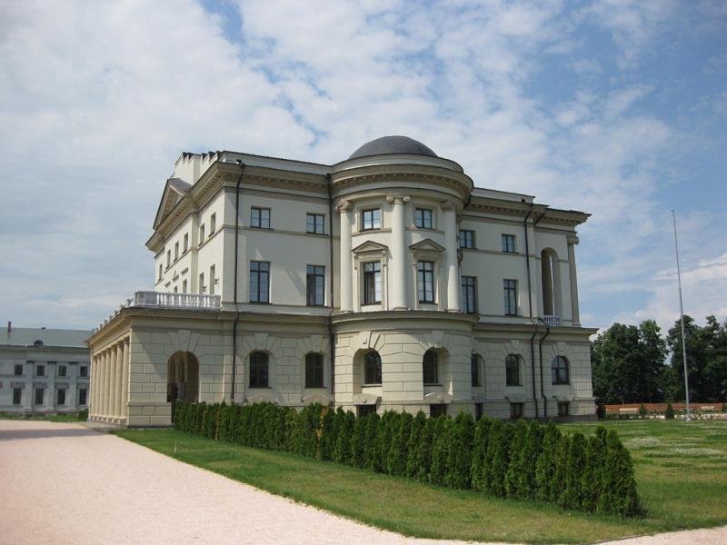 дворец Розумовского, вид сбоку