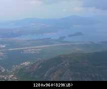 Вид на аэропорт Тиват